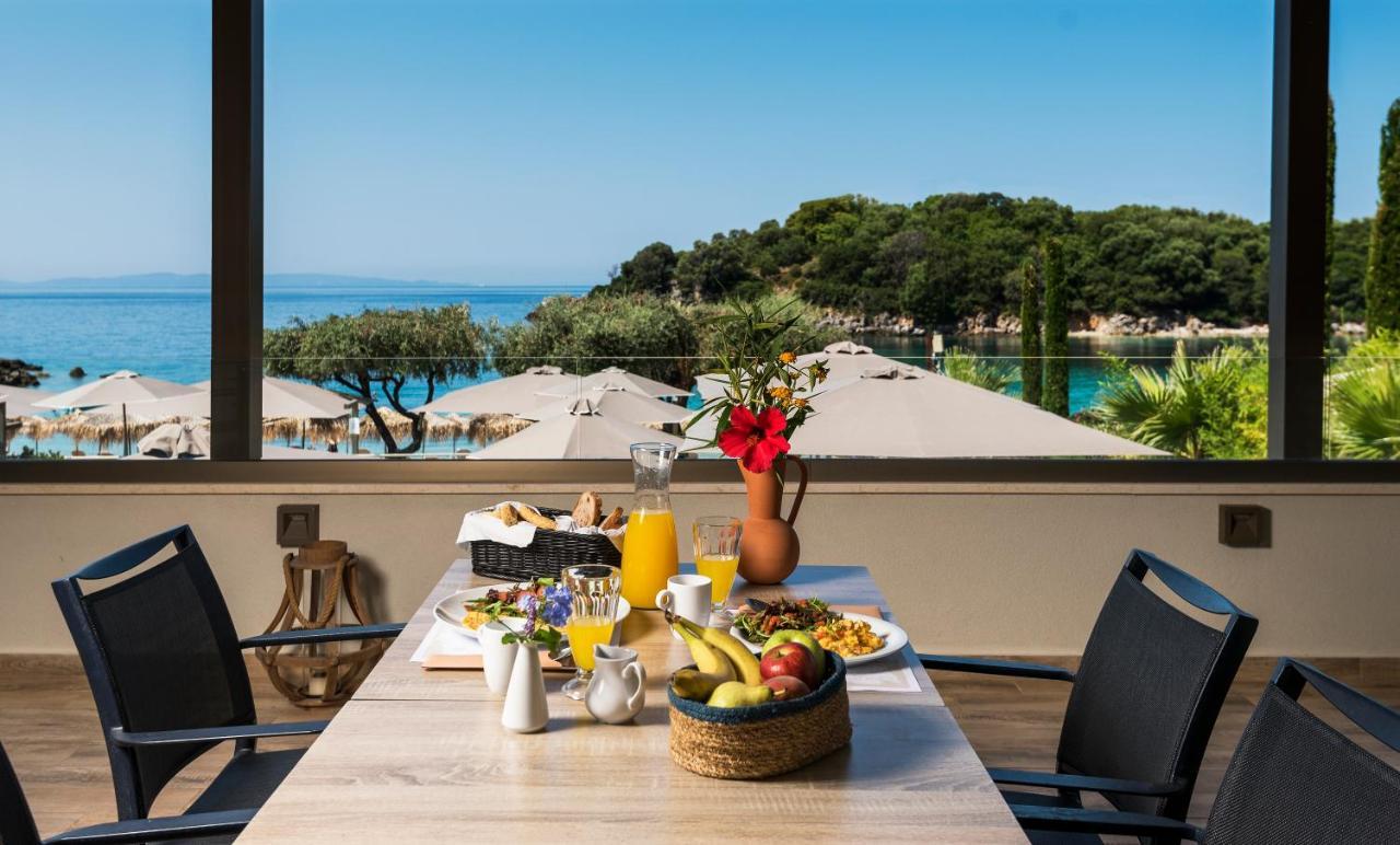 Prima Vista Beachfront Boutique Hotel Сивота Экстерьер фото